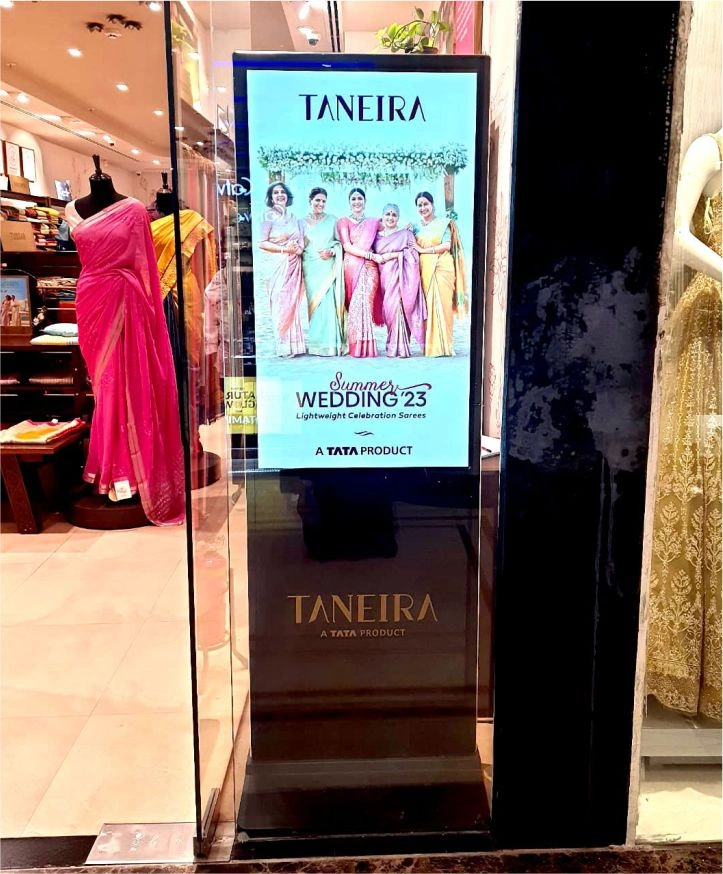 communication-standee-4