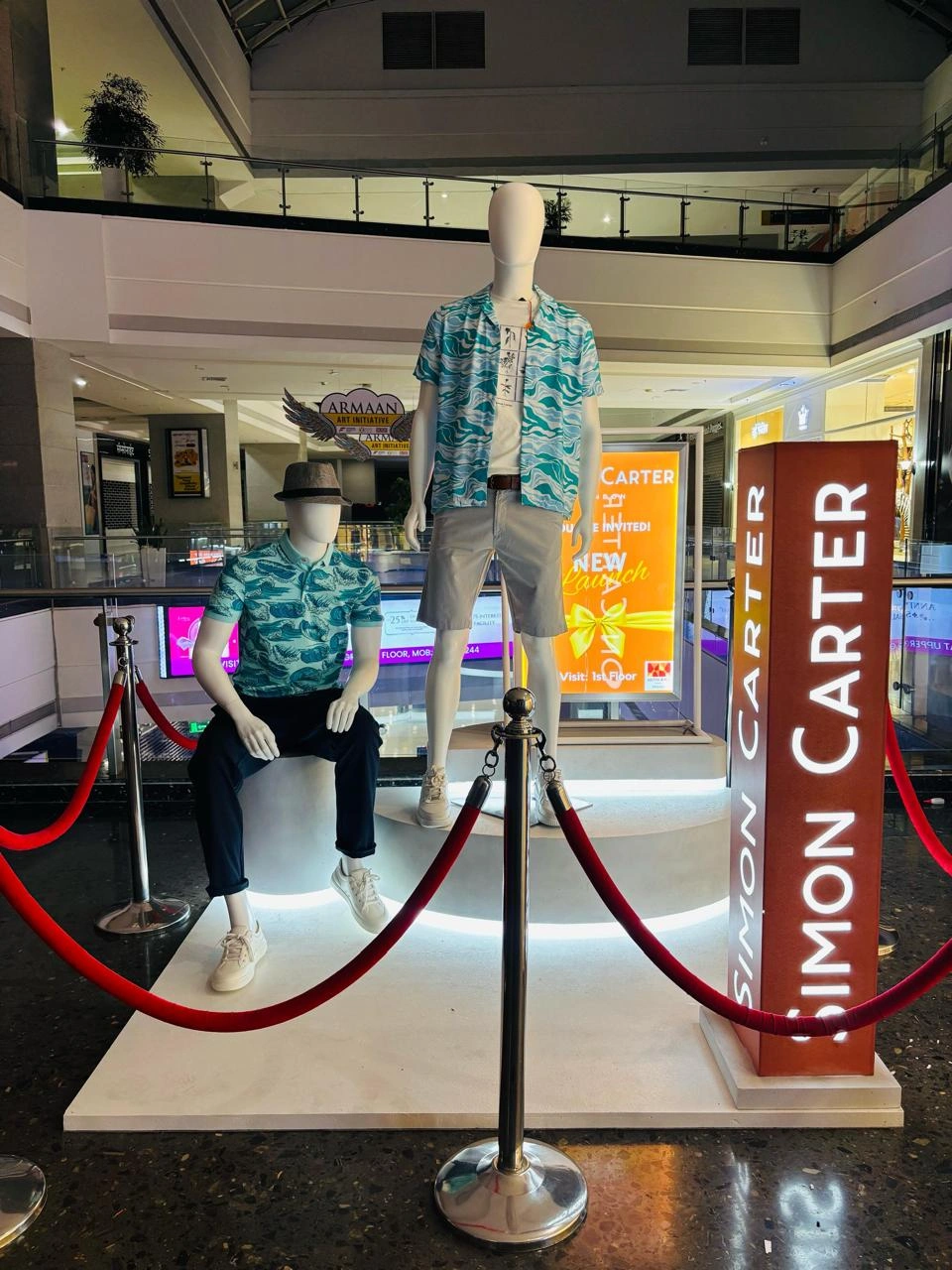instore-clusters-atrium-8