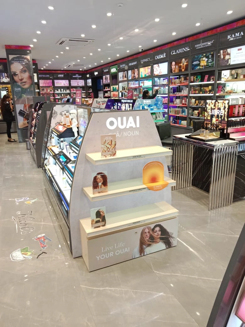 instore-clusters-atrium-3